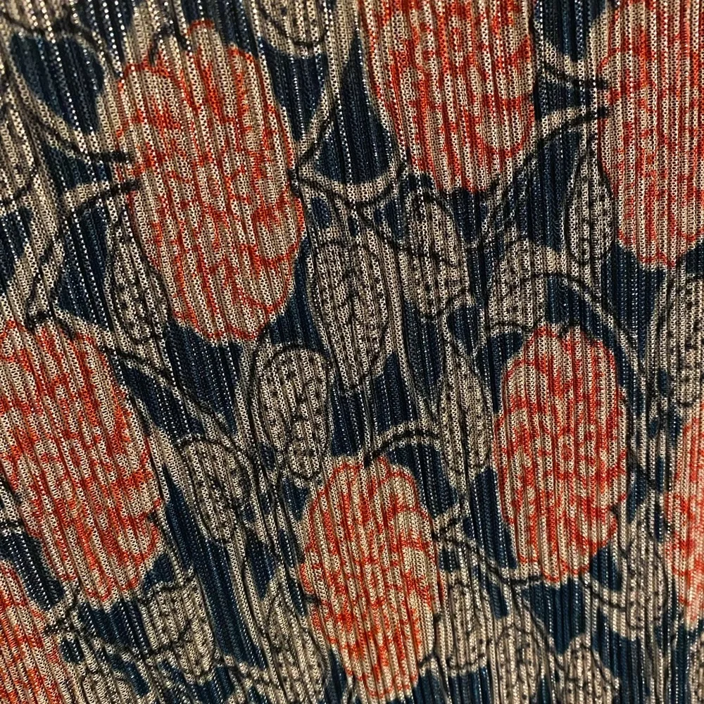 Anthropologie Tati Textured Shimmer Tank - Picture 4 of 5